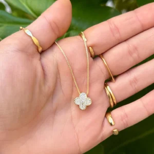 COLAR RIVIERA TREVO INSP.VANCLEEF CRAVEJADO COM MICRO ZIRCÔNIAS