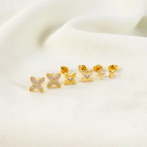 TRIO DE BRINCOS TREVO INSP. LV CRAVEJADO MICROZIRCÔNIA