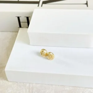 BRINCO REDONDO COM ESTRELAS EM ZIRCÔNIA